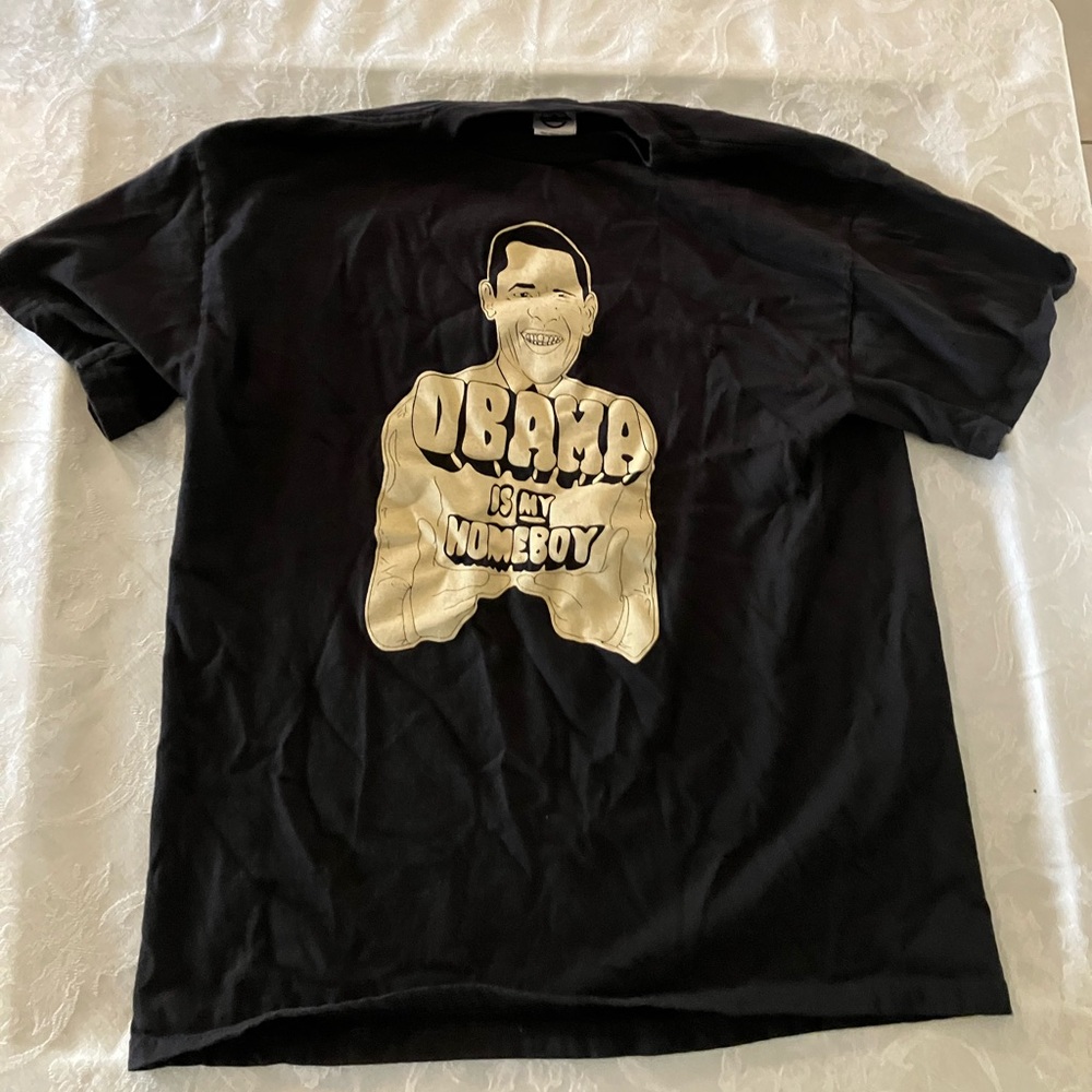 Delta Pro Weight Dark T-Shirt Barak Obama graphic.
